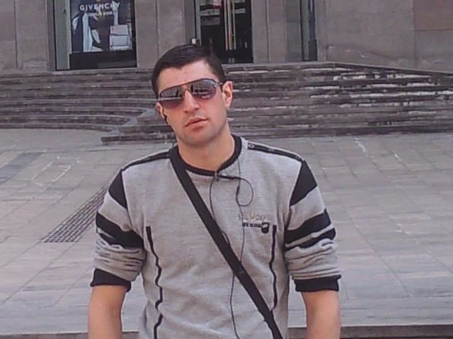  6349968  Alex, 39 ,    