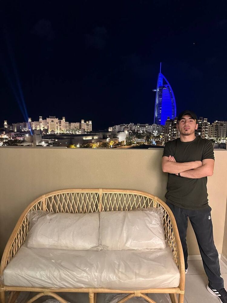  54103698  Abdulloh, 25 ,    