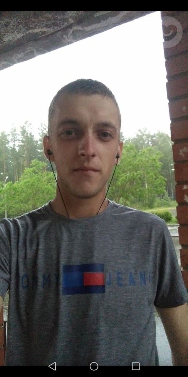  19867498  ALEKSEI, 30 ,    