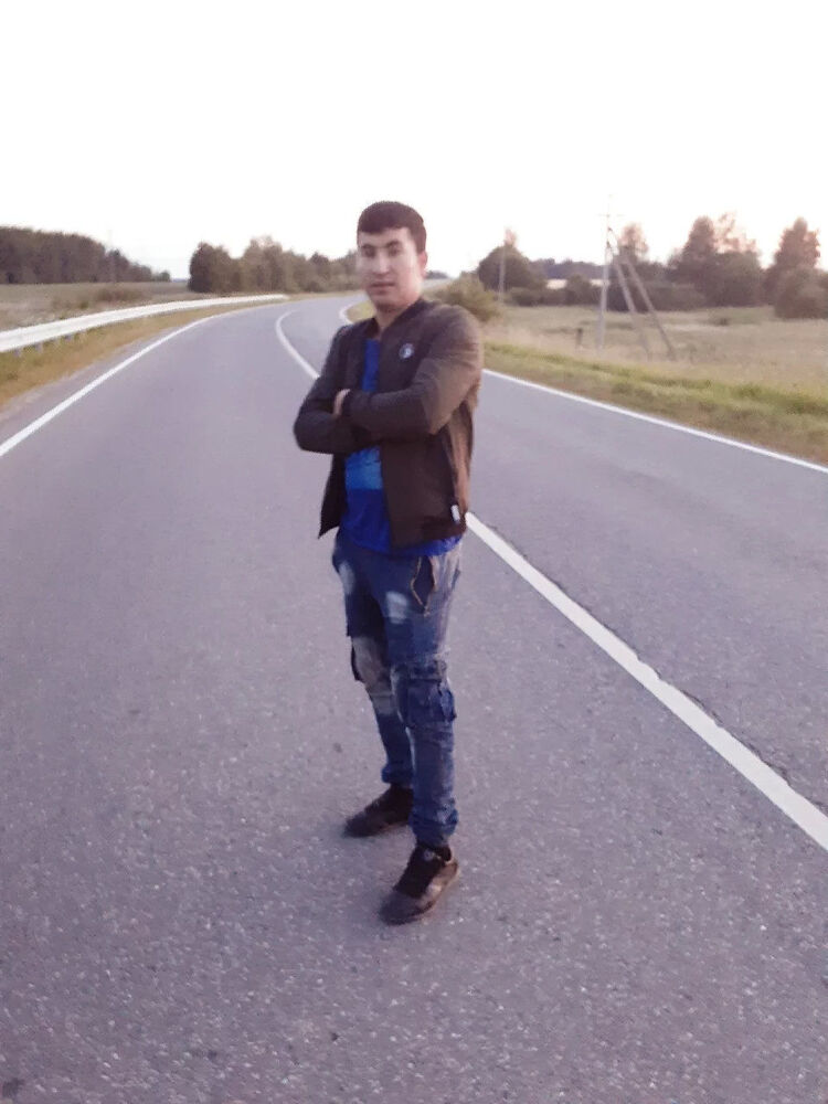  31407778  W a K s, 27 ,    