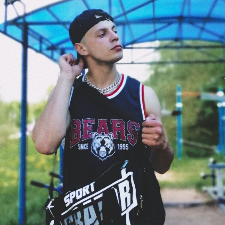  23123078  VLADIMIR, 30 ,    