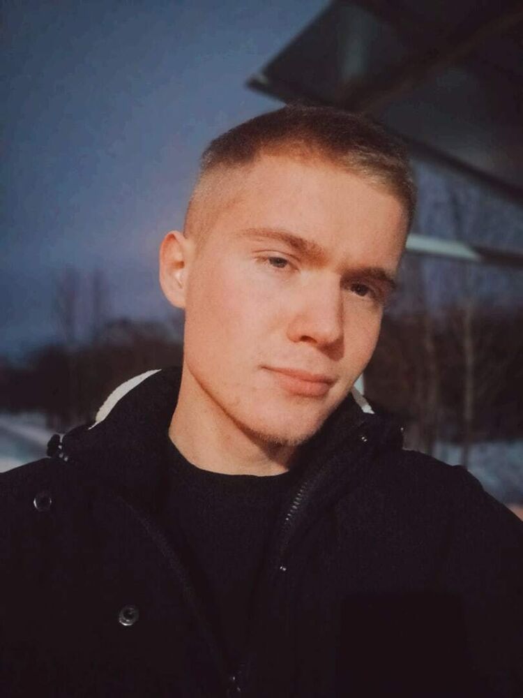  -,   Maxim, 26 ,     , c 
