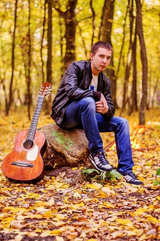  8982428  Vladymyr, 36 ,    