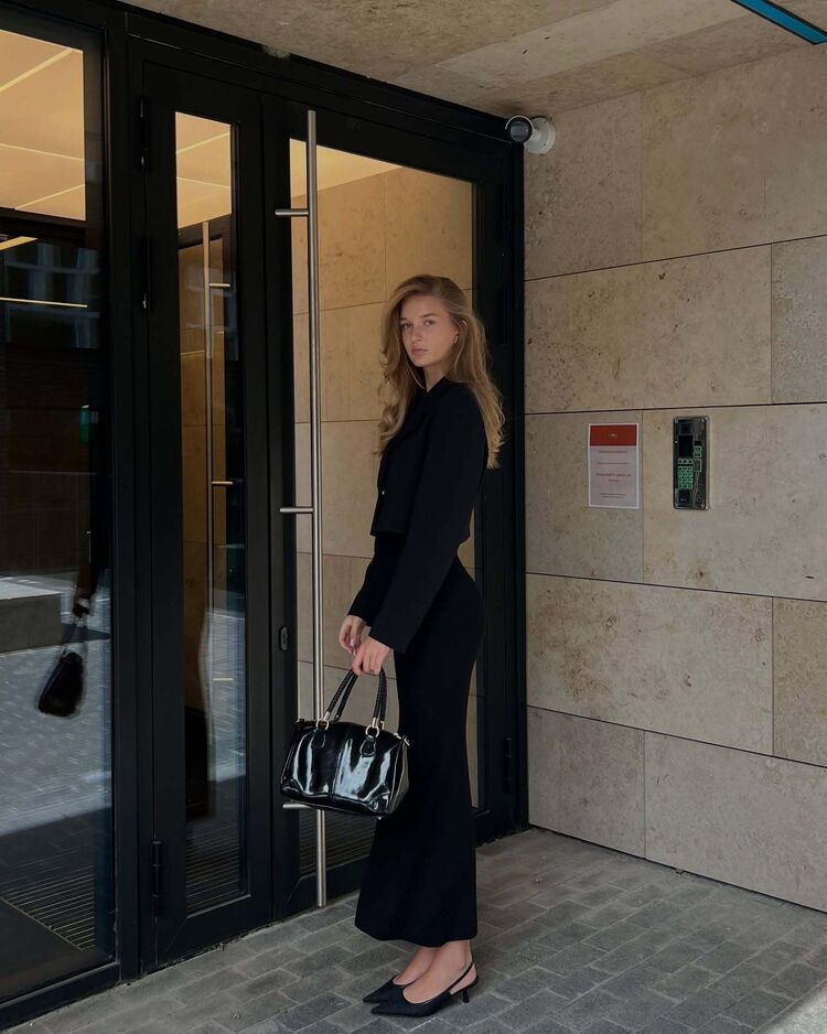  54300908  , 28 ,    Camovce