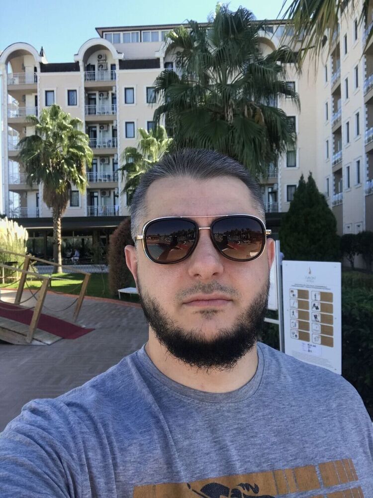 ���� 40213698 ������� Whitehunter, 37 ���, ���� ���������� � �����������