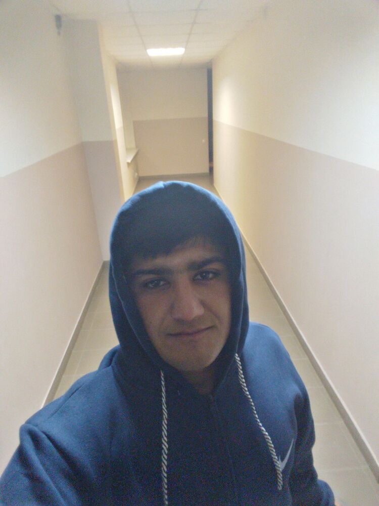  10699018  Jon, 33 ,    -