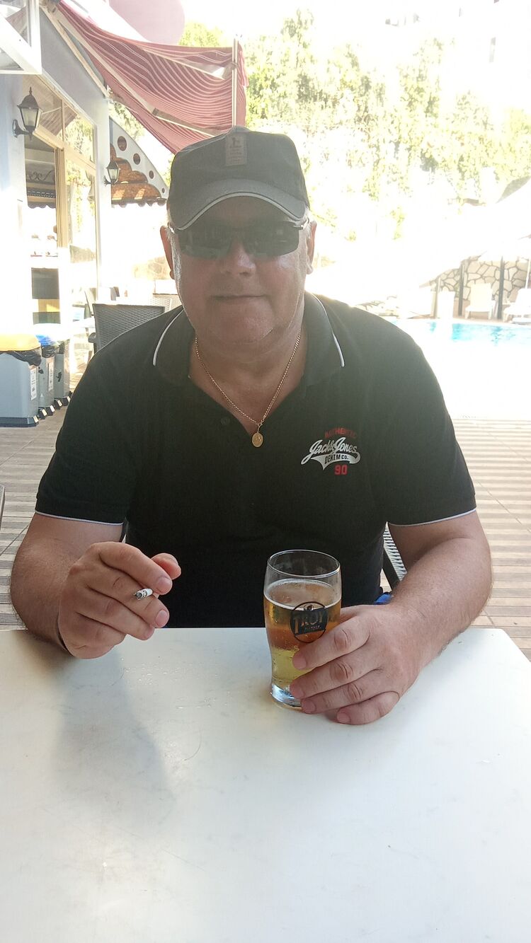  54739998  Vladislav, 57 ,    