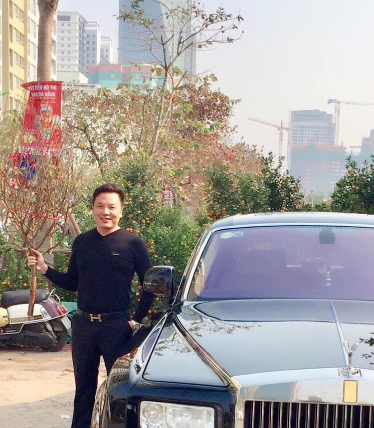  21274738  Zhiwei zhang, 56 ,    Chi-Lung