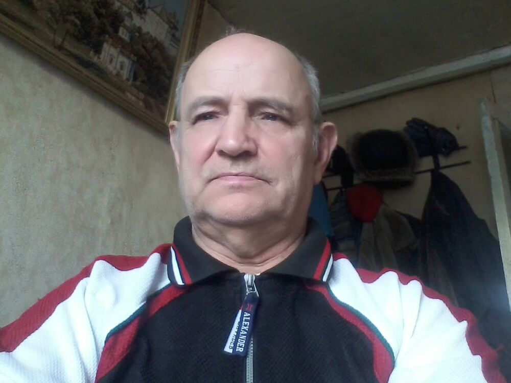  25372199  Aleksey, 63 ,    