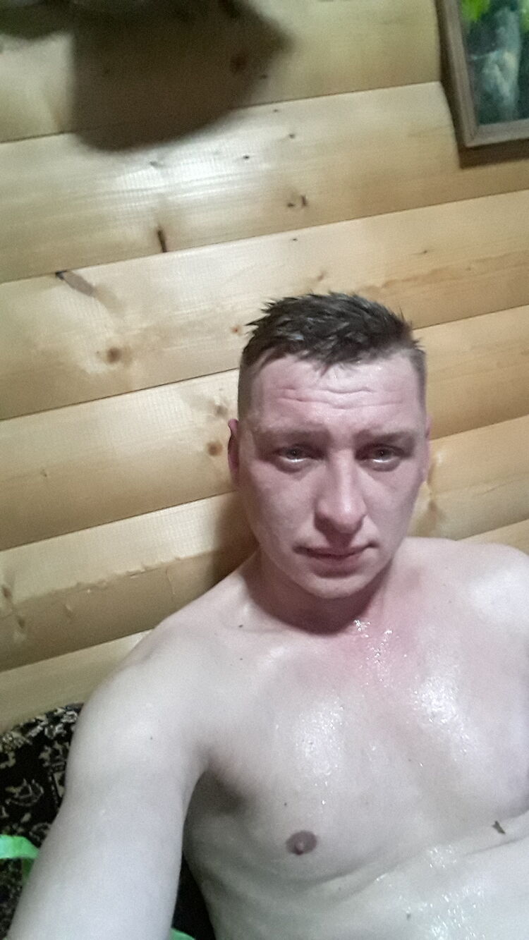  33679428  , 39 ,    