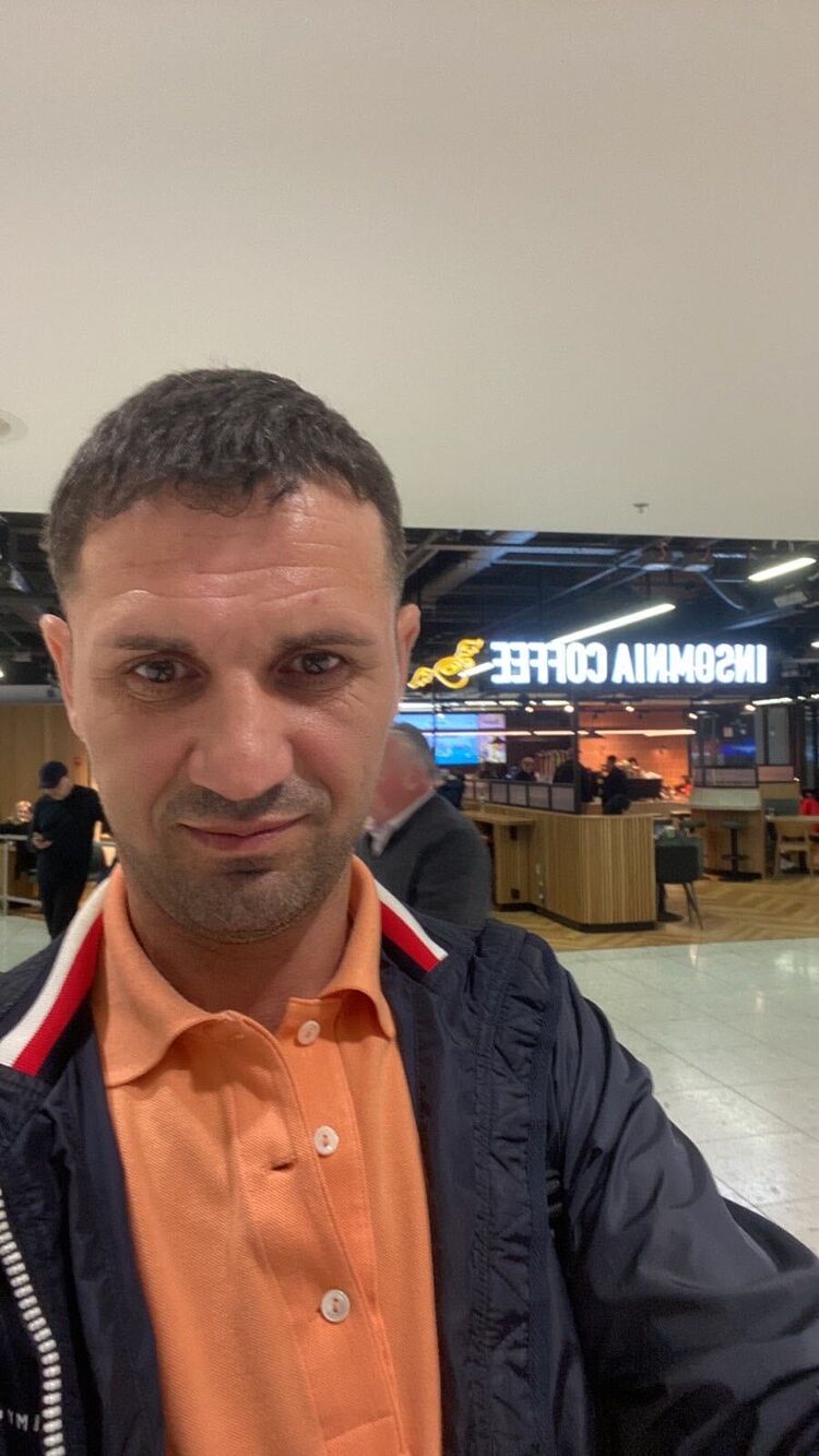  ,   Vasile, 41 ,   ,   , 