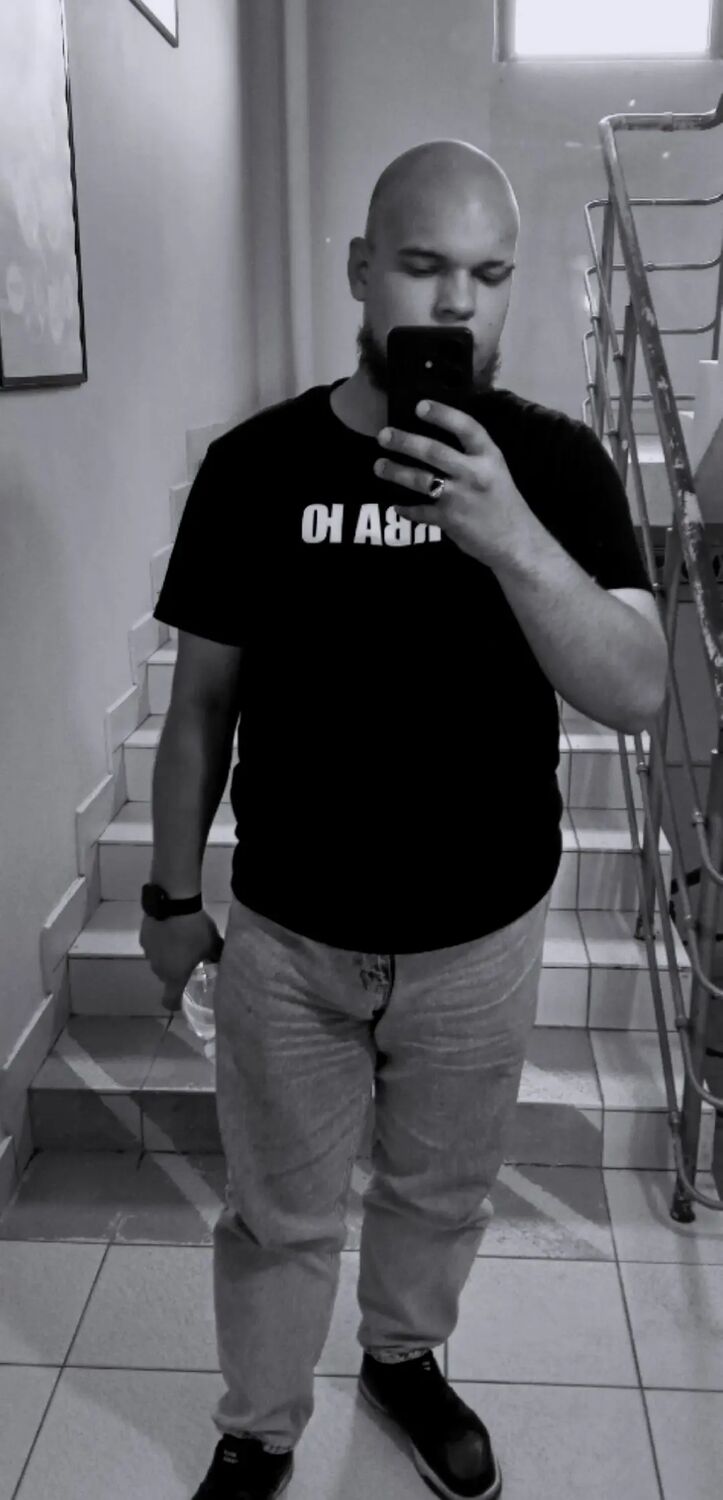  45997068  , 21 ,    
