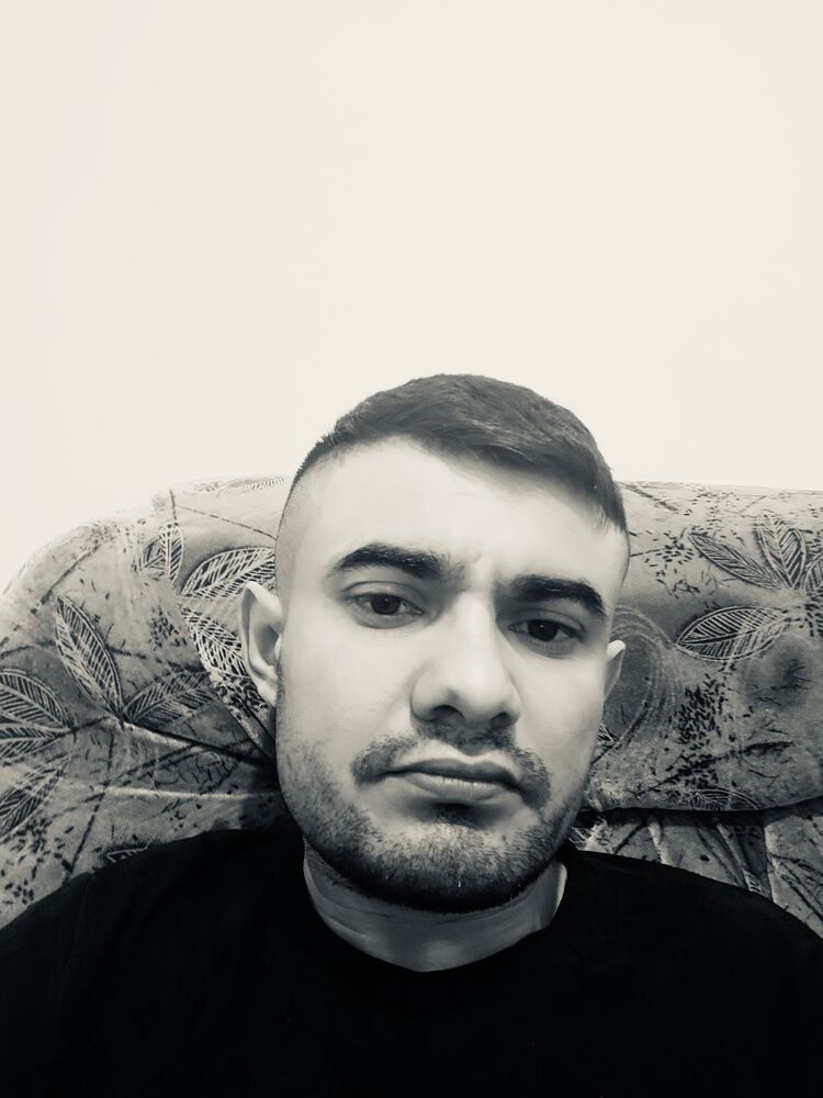  52323639  UZBEK, 34 ,    -