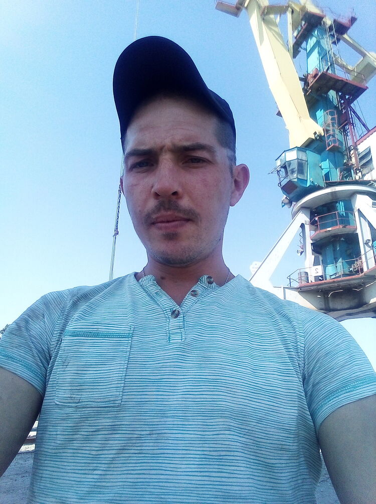  --,   , 32 ,   c 
