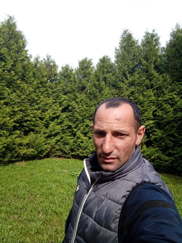  50925468  Artur, 37 ,    