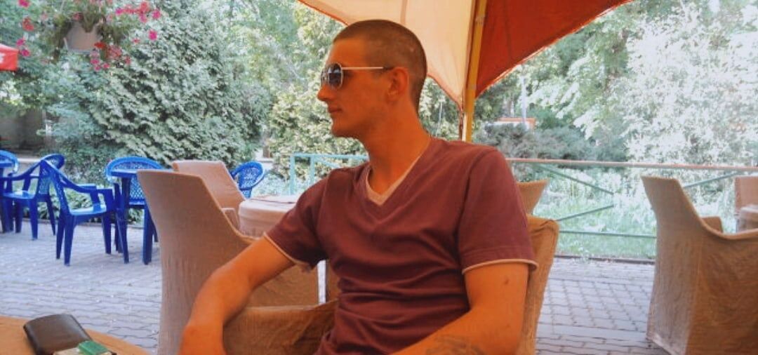  25949128  Dima, 32 ,    