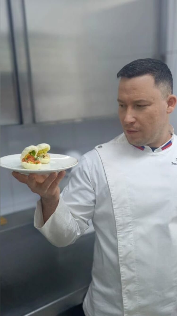  53540188  ZAKHAR, 38 ,    