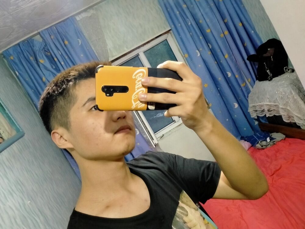  21242358  Jax, 27 ,    