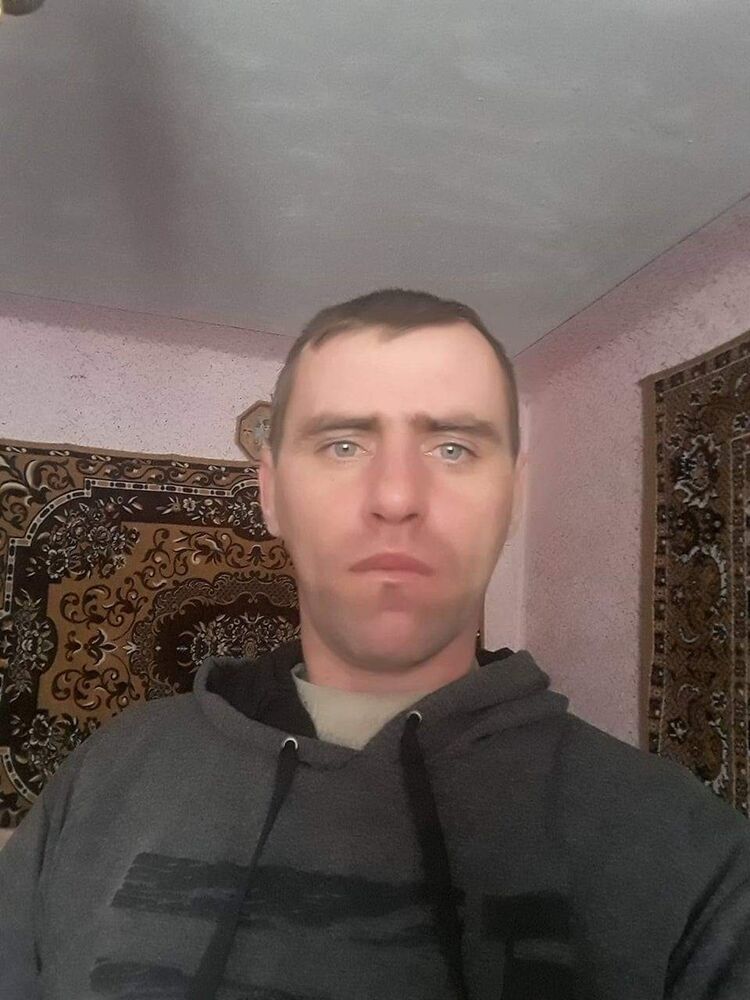  15931238  ANDRIY, 41 ,    