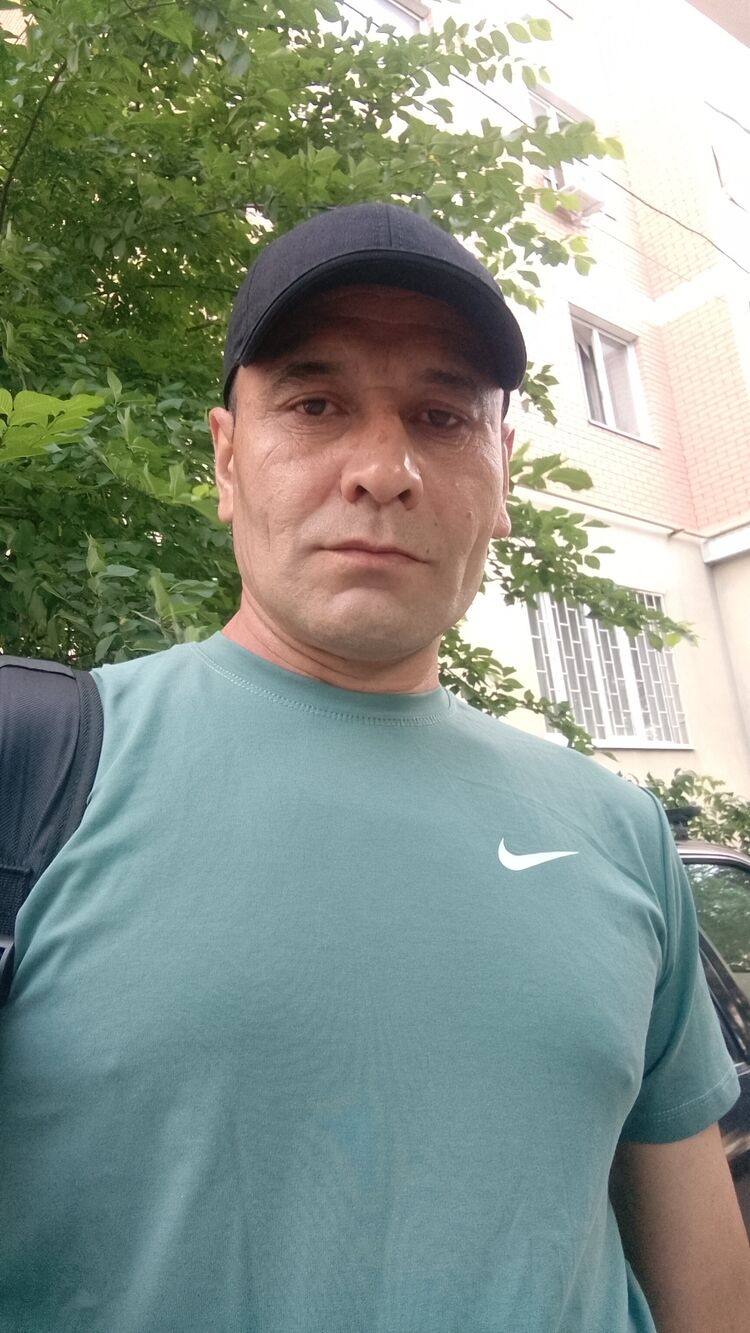  --,   Suliman, 47 ,   ,   