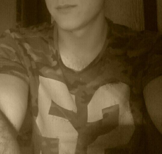  8984958  Andrey, 33 ,    