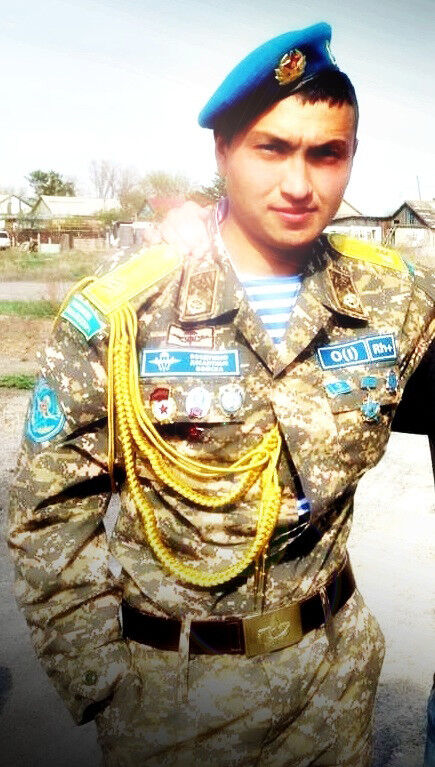  ,   Sumrak, 33 ,   ,   , c 
