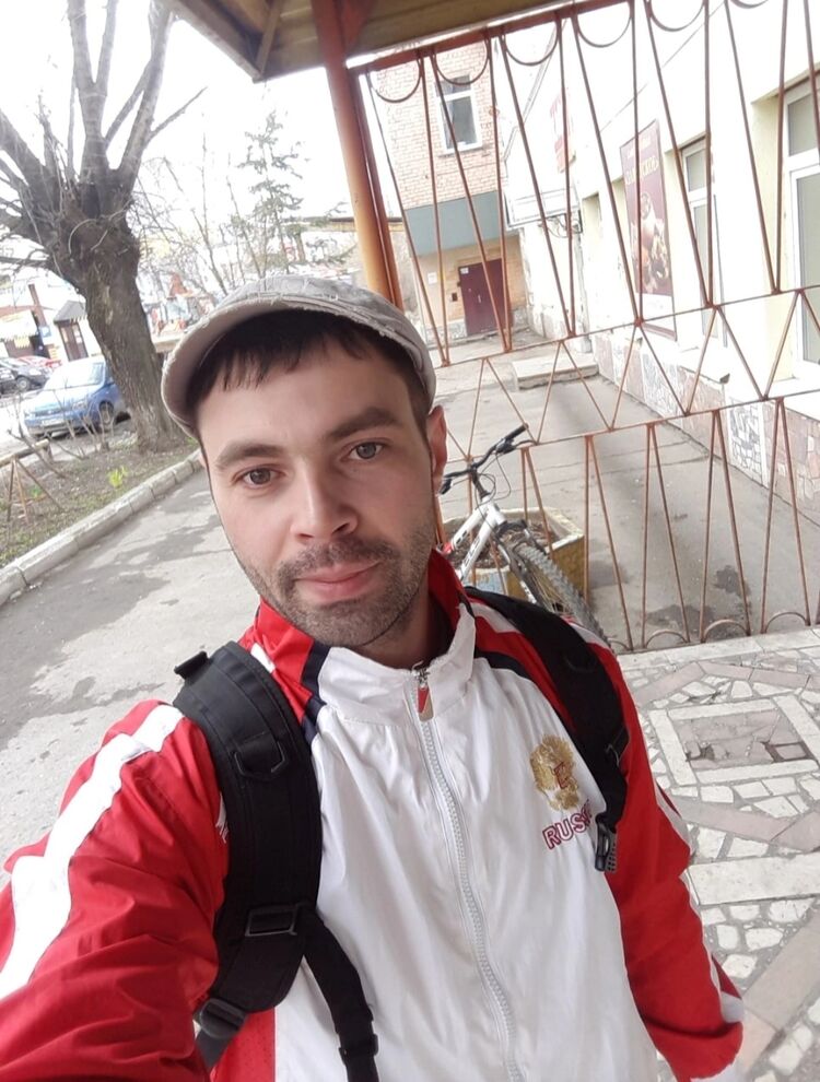  31799448  , 39 ,    