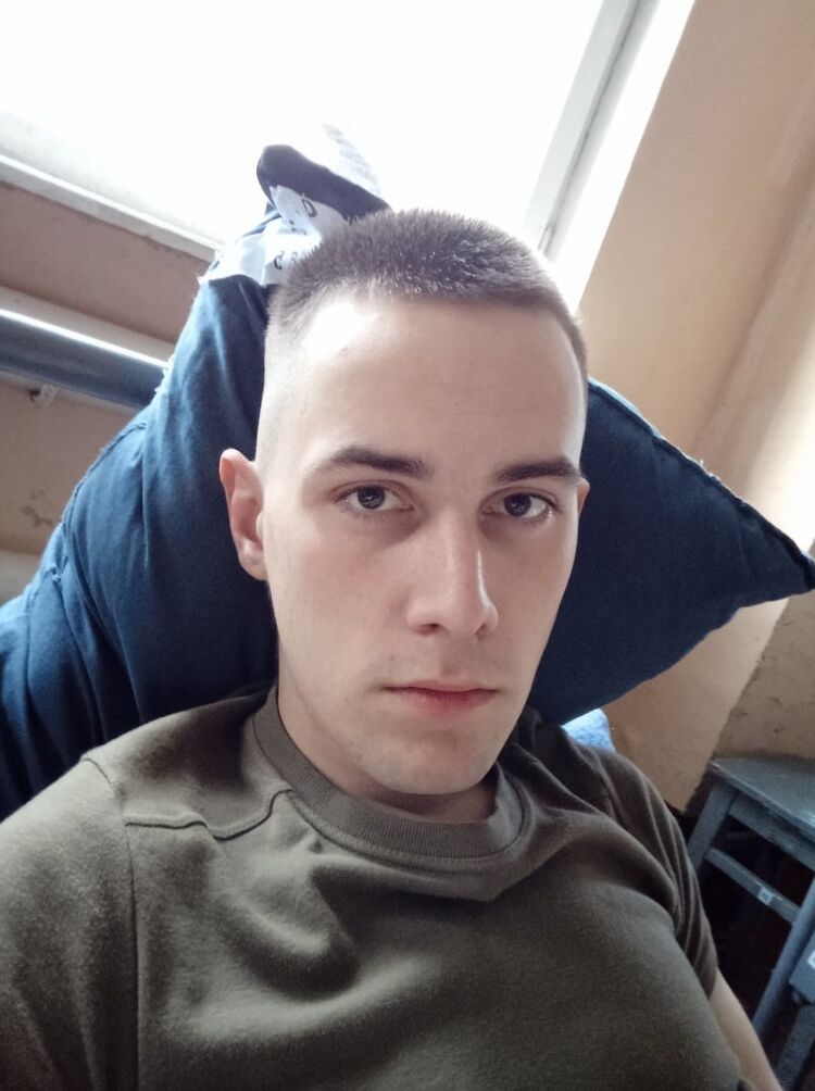  31660238  , 24 ,     
