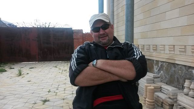  8869328  Vladimir, 54 ,    