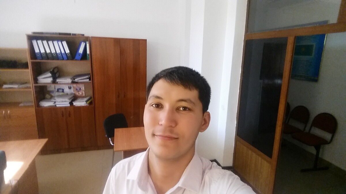  8970548  , 37 ,    