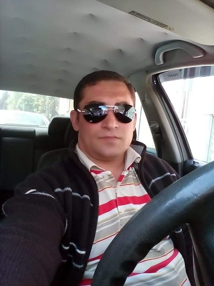  ,   Artur, 46 ,   ,   , c 
