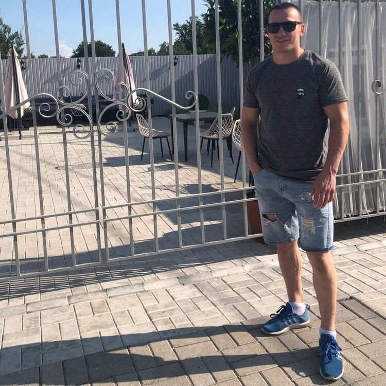  49644818  Cooler1977, 38 ,    