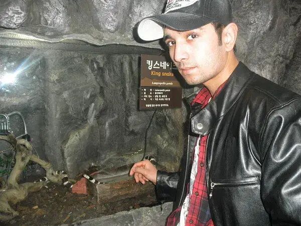  ,   Zaza, 28 ,   ,   