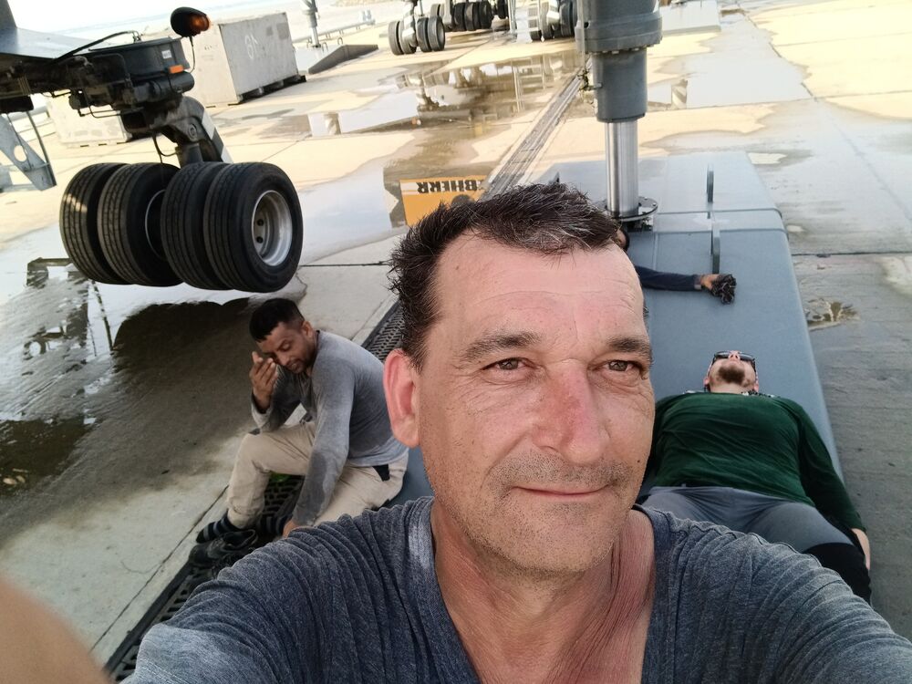  48238888  , 55 ,    