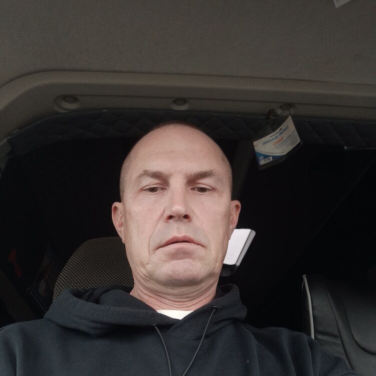  47392428  Yury, 37 ,    