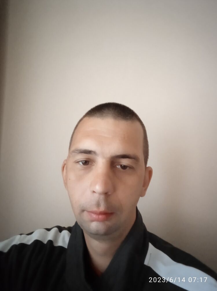  35214408  , 33 ,    