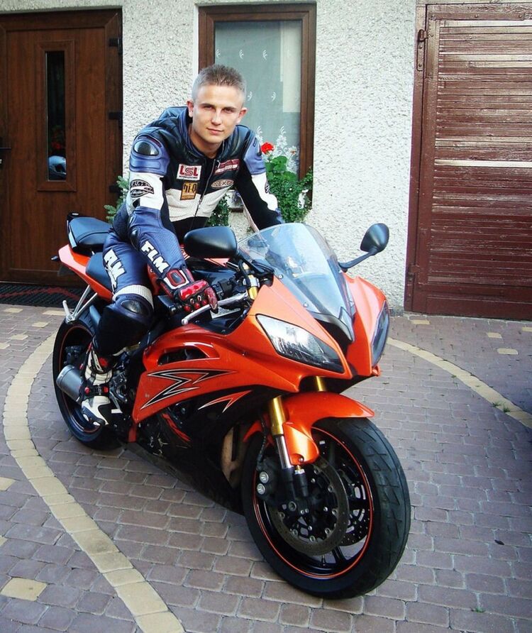 ���� 25104498 ������� �����, 33 ����, ���� ���������� � ���������