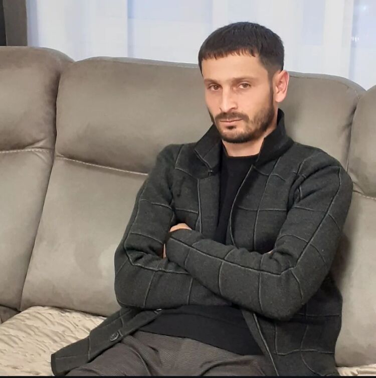  ,   , 37 ,   