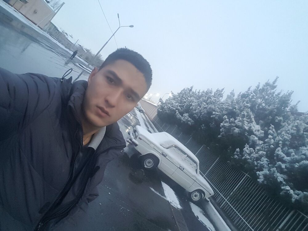  ,   Sirojiddin, 32 ,   