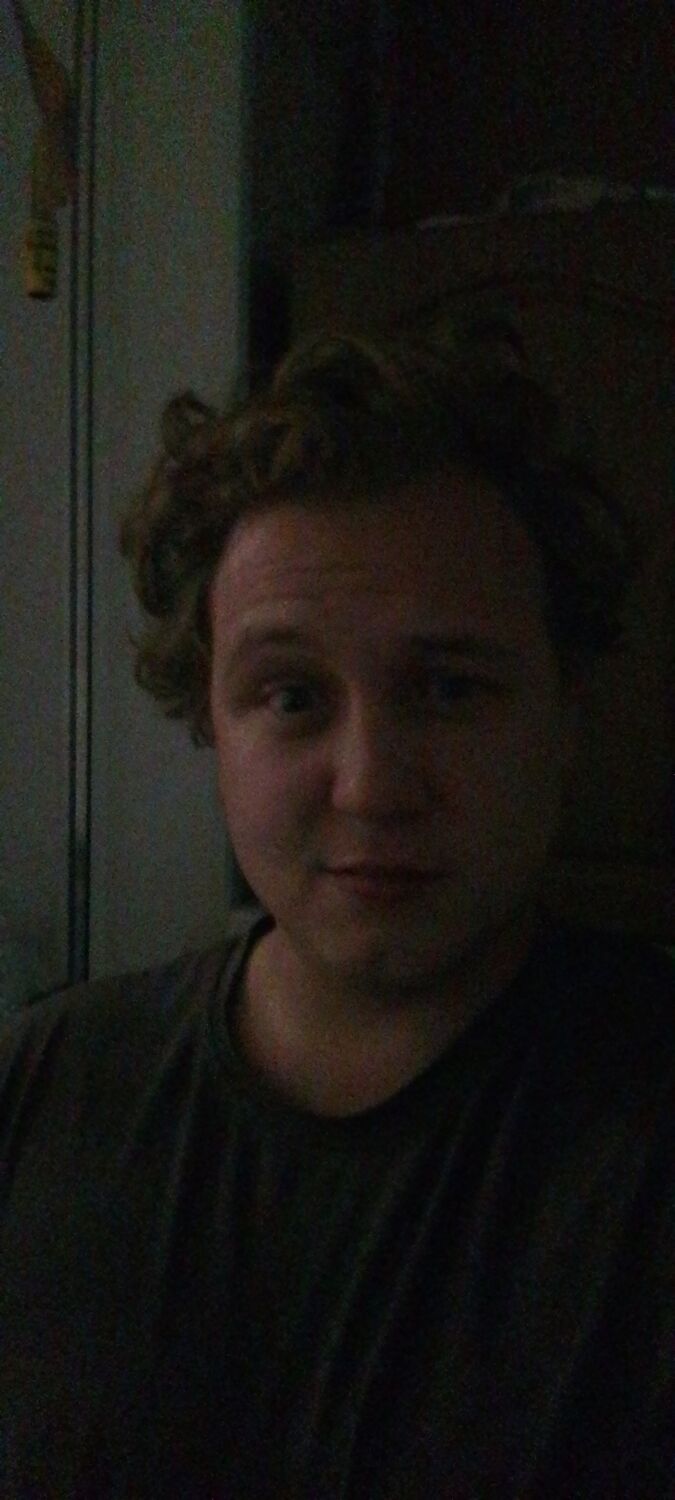  ,   Anton, 28 ,   ,   