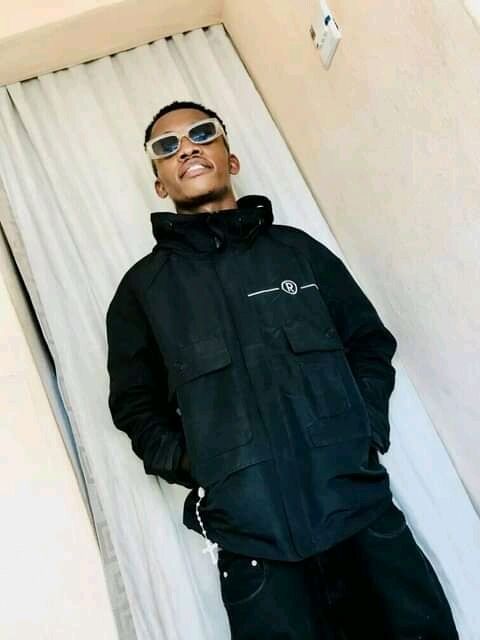  Umuahia,   Emmanuel, 30 ,   ,   