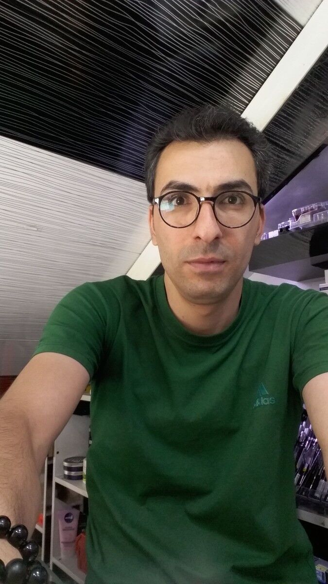  ,   Hamid, 37 ,   ,   , c 