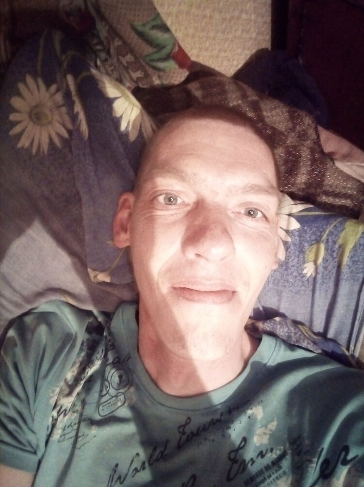  46694438  , 35 ,    