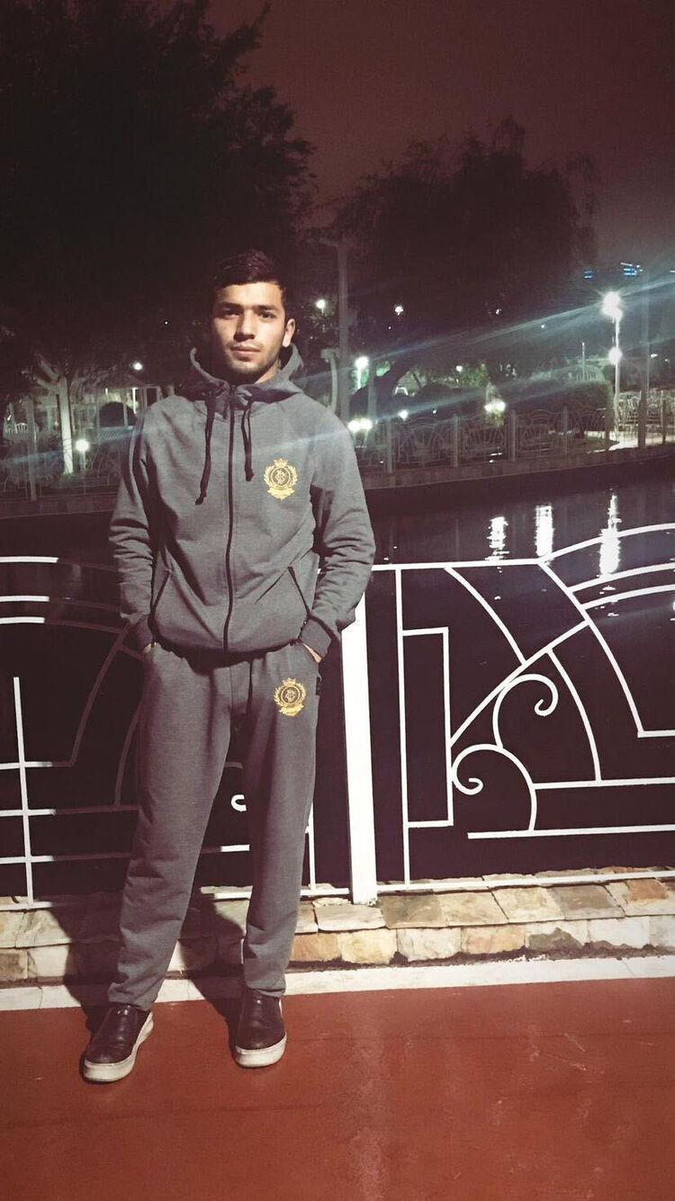  26949988  Ziyodulla, 25 ,    