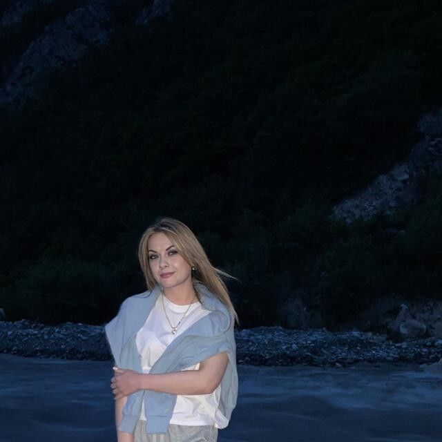  ,   Viktoria, 53 ,   c 