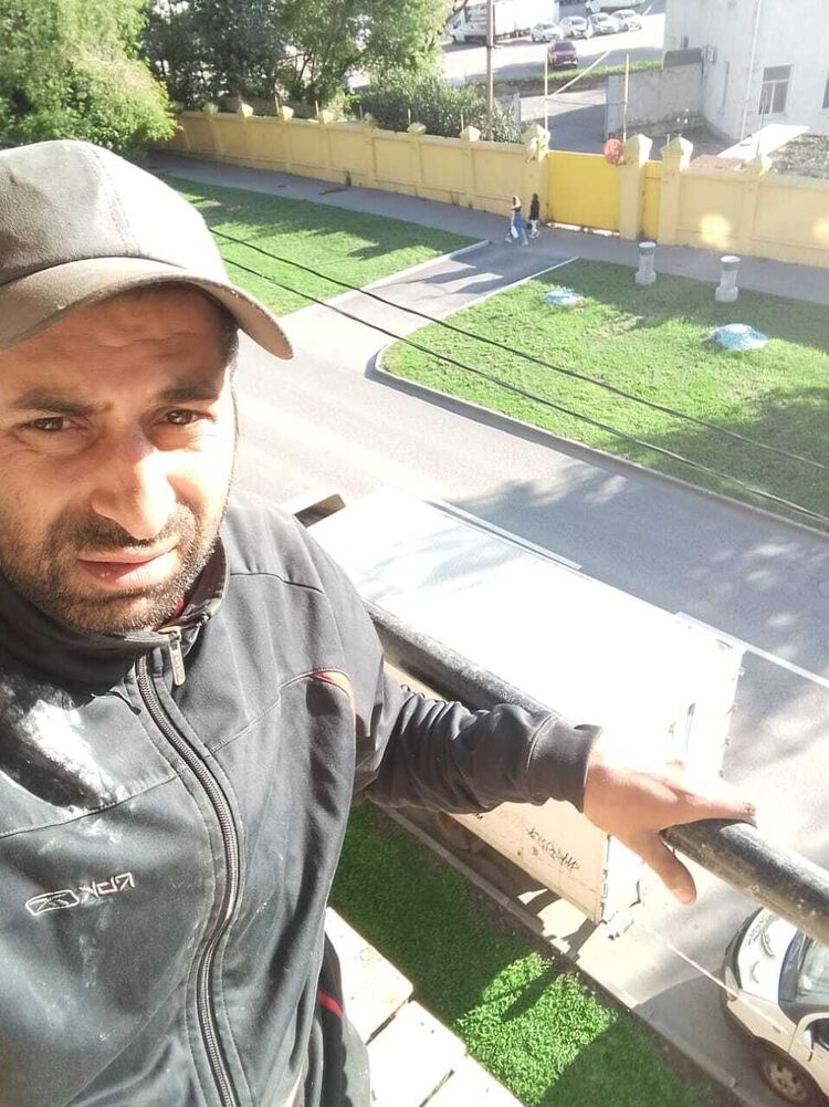 ,   Artur, 25 ,   ,   