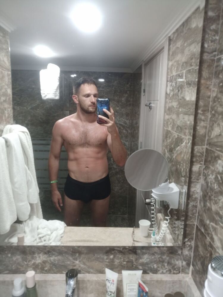  40250398  Alex, 33 ,    