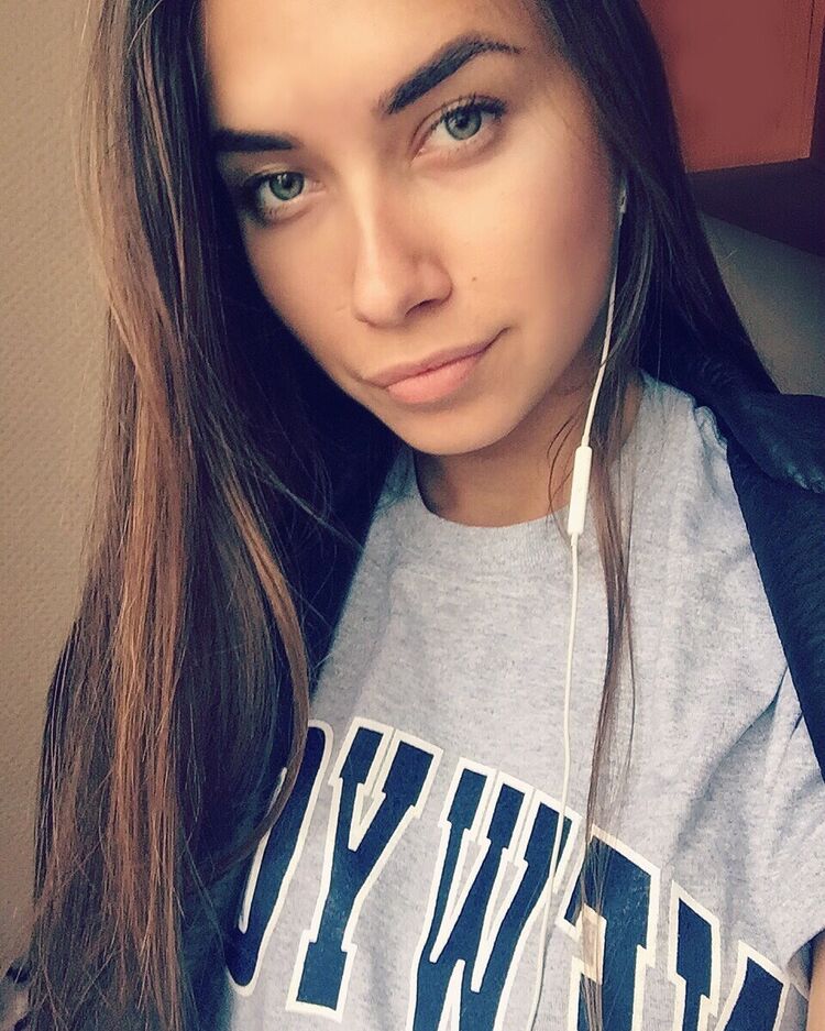  45734148  , 26 ,    