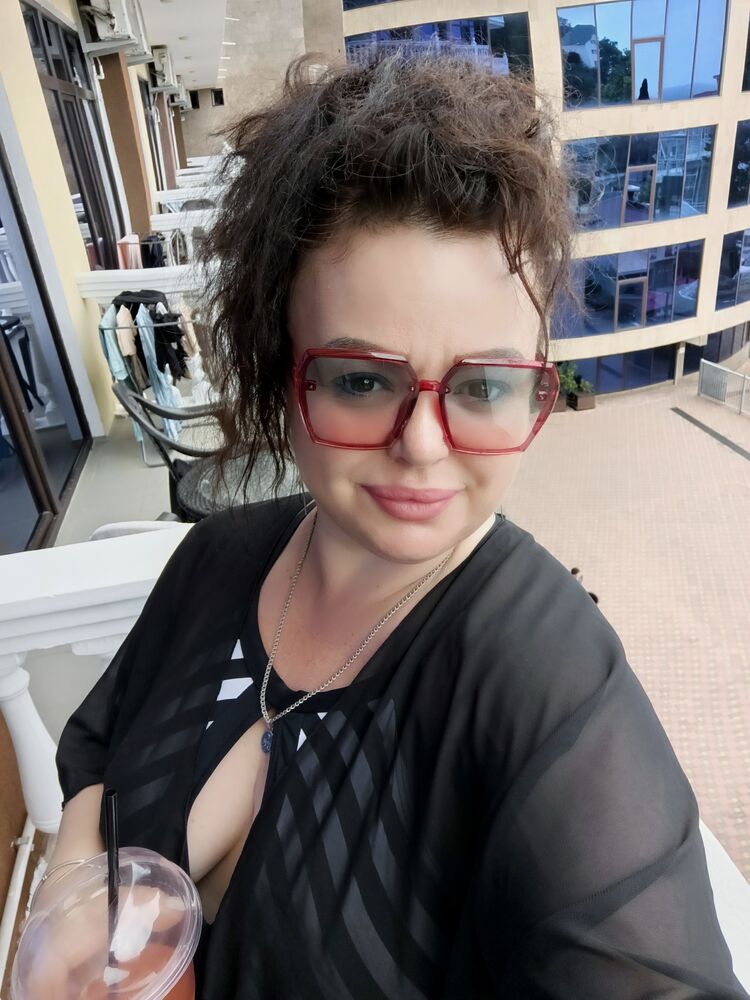  44094958  Ksenia, 45 ,    --