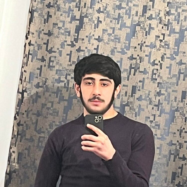  ,   Artyom, 21 ,   